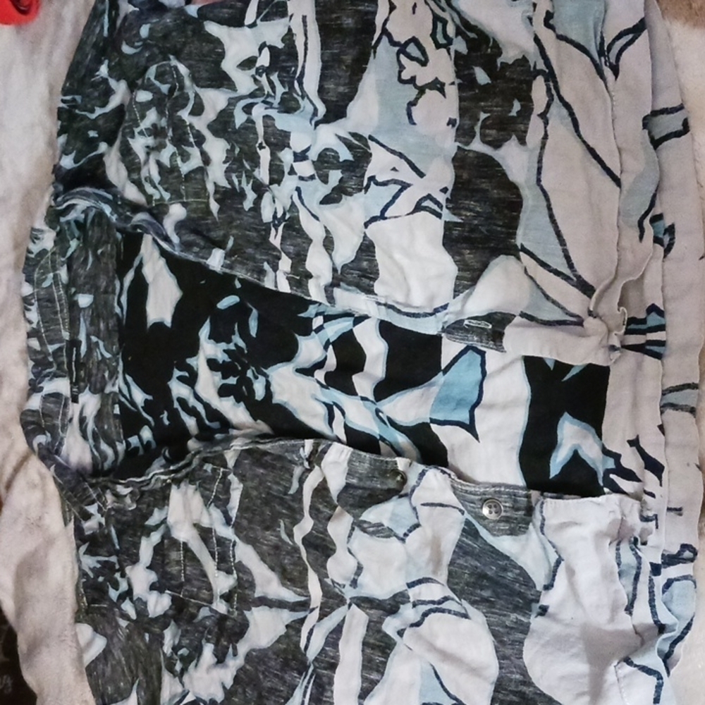 🏷5/25 inc medium shirt(box 2)